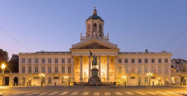 Private Tour : Best of Brussels Half Day From Brussels - Language Options