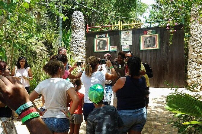 Private Tour Bob Marley Nine Mile From Negril - FAQs