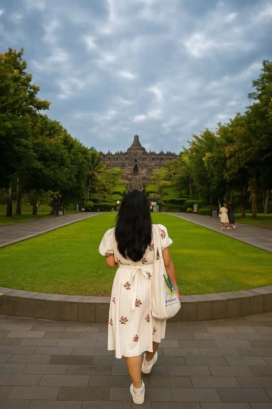 Private tour : borobudur-merapi lava tour-prambanan - Good To Know