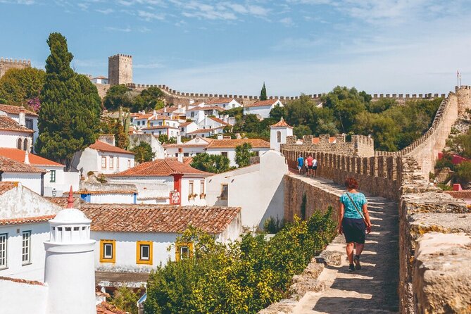 Private Tour by Car to Nazaré - Peniche - Óbidos - Meeting and Pickup Points