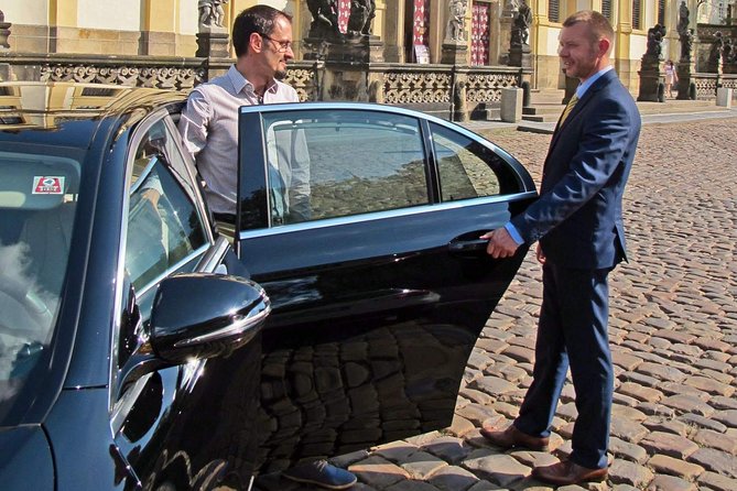 Private Tour: Cesky Krumlov Day Trip From Prague - Itinerary