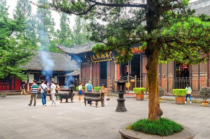 Private Tour Chengdu Pandas, Tea & Ancient Streets - FAQs