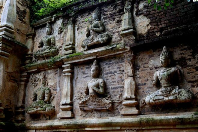 Private Tour Chiangmai , Explore Hidden Gems Lanna Temple - Restrictions and Requirements