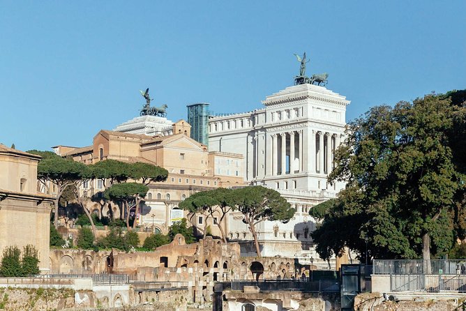 Private Tour: Colosseum & Surroundings With a Local Guide - Overview of the Colosseum and Roman Forum