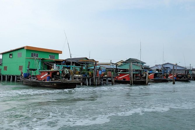 Private Tour: Crab Island Sightseeing Boat Ride and Seafood Lunch - Additional Information