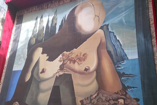 Private Tour: Dali Museum and Girona From Barcelona - Language Options and Accessibility