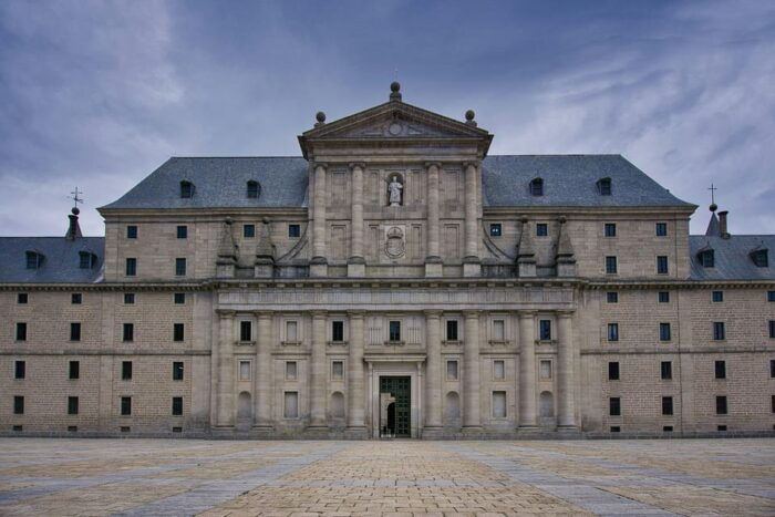 Private Tour Escorial& Segovia From Madrid With Hotel Pickup - Customer Reviews