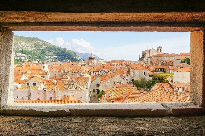 Private Tour: Evening Stroll Through the Old Town - Tour Inclusions
