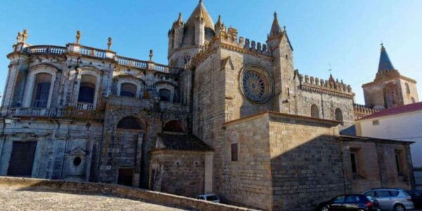 Private Tour Évora & Arraiolos - Frequently Asked Questions