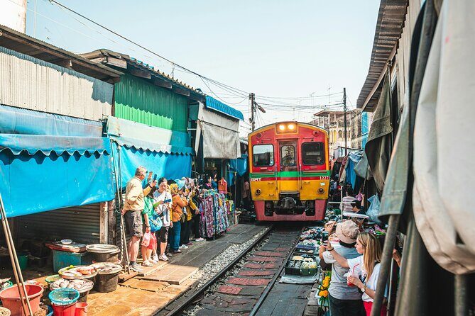 Private Tour Exclusive Floating Market and Mae klong Railway - Who Should Consider This Tour?
