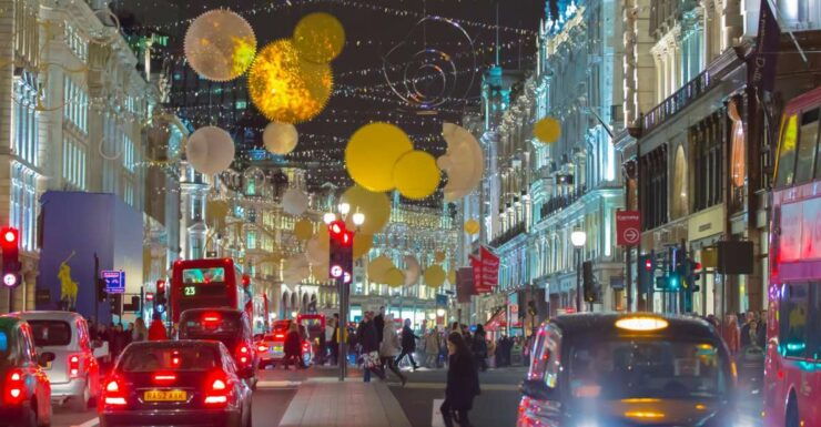 Private Tour: Experience the Christmas Magic in London - Activity Details