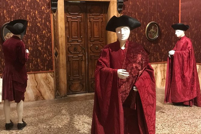 Private Tour: Fabrics and Perfumes - Itinerary Details