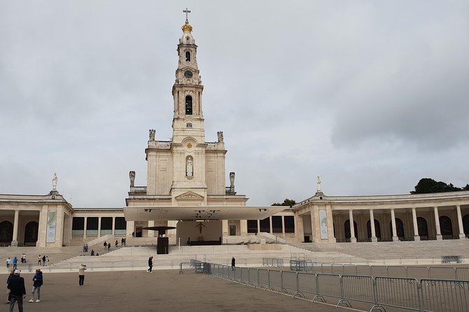 Private Tour Fátima - Batalha - Nazaré - Óbidos Full Day - Reviews