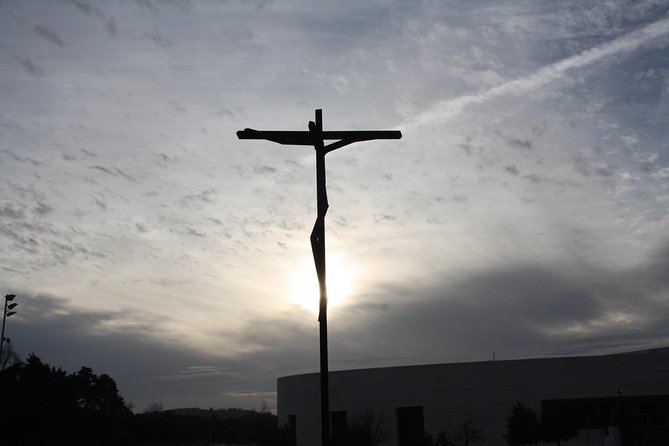 Private Tour Fátima - Nazaré - Batalha - Óbidos - Pricing Information