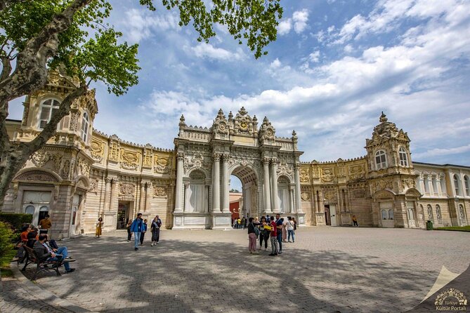 Private Tour for Dolmabahce Palace & Asian Side & Food Markets - Tour Highlights
