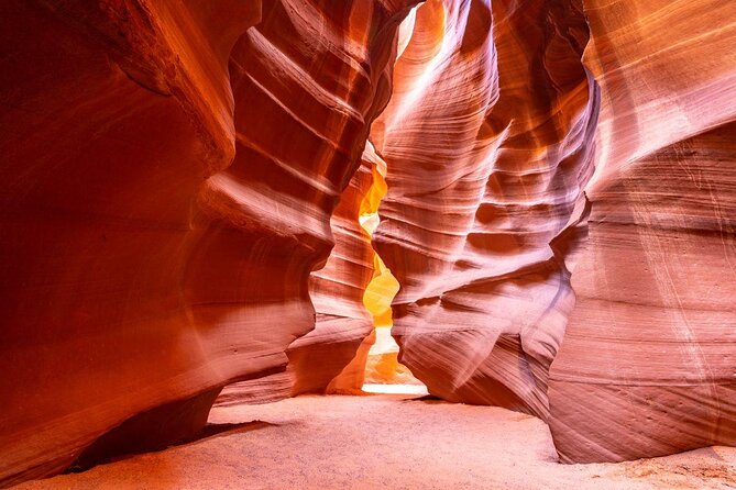 Private Tour for up to 7 to Antelope Canyon X and Horseshoe Bend - Itinerary Overview