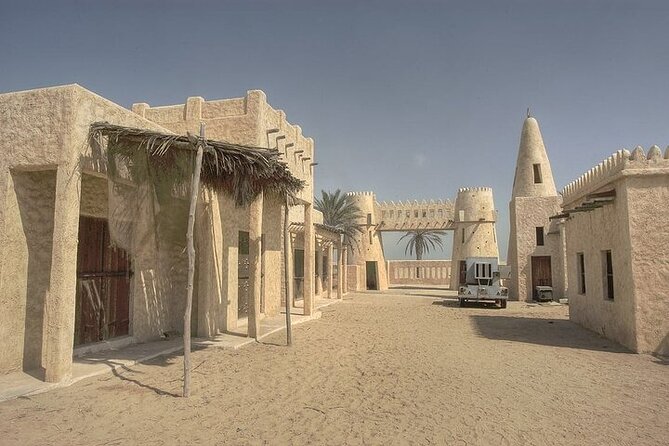 Private Tour for Western Wonders in Qatar West Coast - Expert Tour Guide