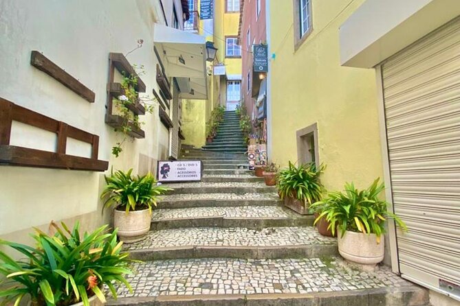 PRIVATE Tour From Lisbon: SINTRA & Pena Palace A 5-hour Adventure - Frequently Asked Questions