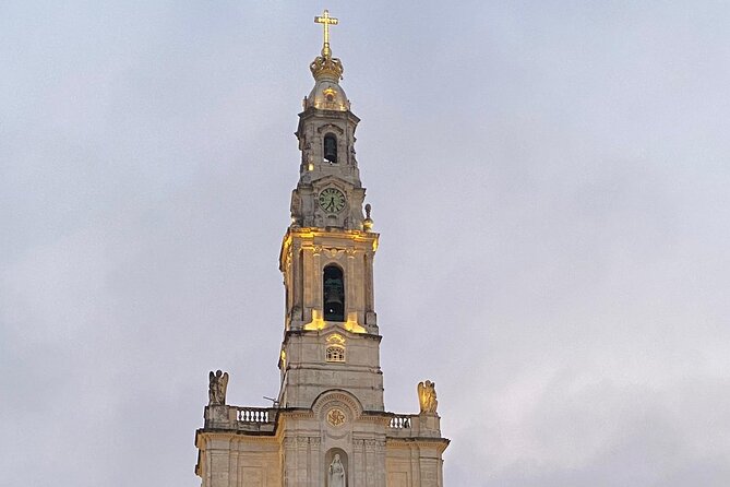 Private Tour From Lisbon to Fatima Nazare and Obidos - Nazare: The Charming Coastal Town