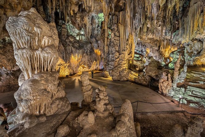 Private Tour From Motril to Nerja and the Nerja Caves for up to 8 Persons - Itinerary Overview