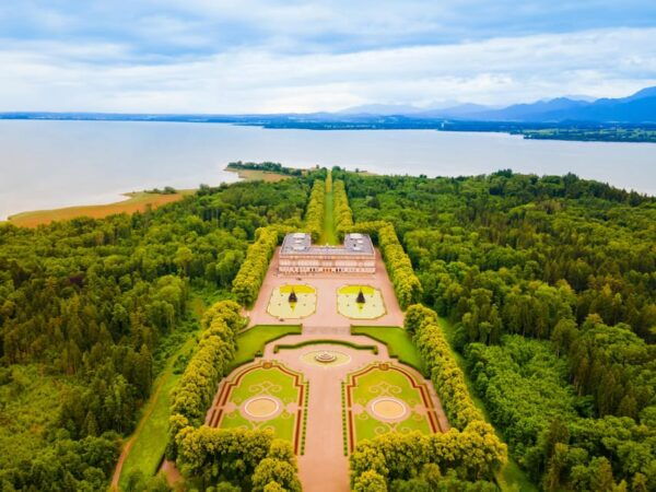 Private Tour From Munich to Herrenchiemsee & Salzburg - Nearby Attractions