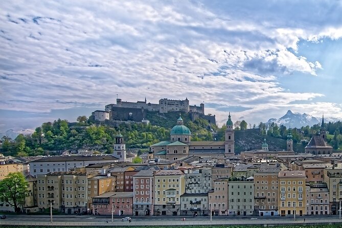 Private Tour From Munich to Salzburg With English Speaking Driver - Vehicle and Amenities