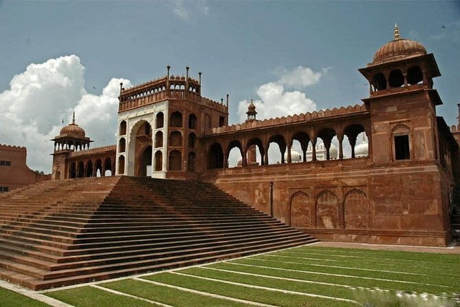 Private Tour: Full-Day Sanchi and Udaygiri Caves Tour from Bhopal - Authentic Reviews and Insights