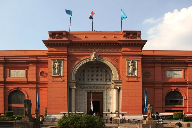 Private Tour Giza Pyramids & Egyptian Museum From Hurghada by Car - Tour Overview