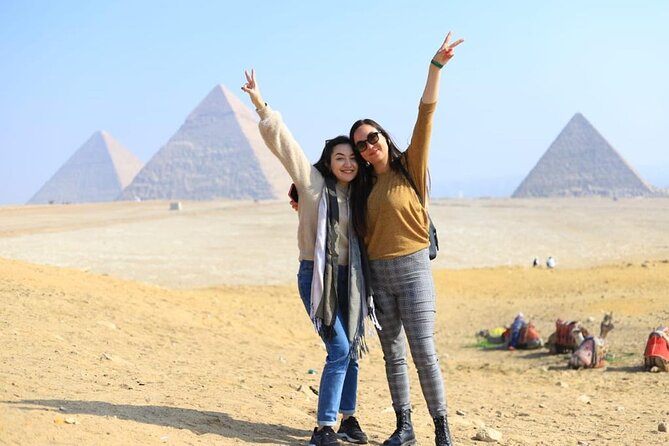 Private Tour Giza Pyramids,Sphinx,Egyptian Museum, Bazaar & Lunch - Price and Group Size