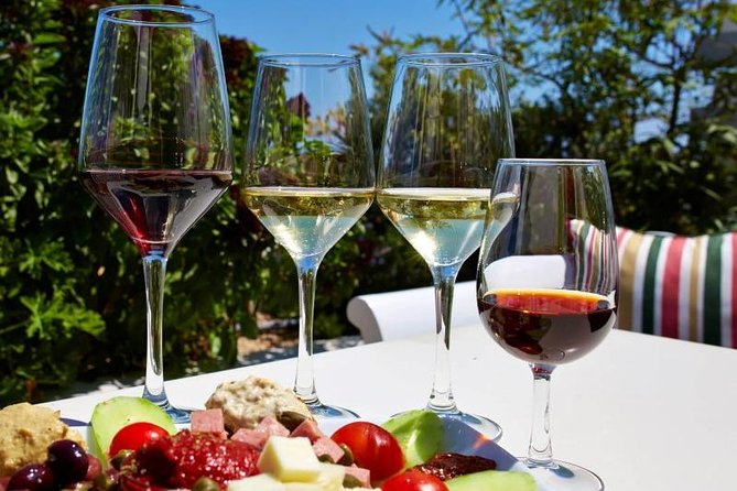 Private Tour: Great Wines and Famous Towns of Santorini - Exploring Historic Ruins of Oias Castle