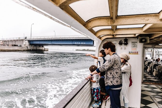 Private Tour Guide Yokohama With a Local: Kickstart Your Trip, Personalized - Explore Yokohamas Vibrant Food Scene