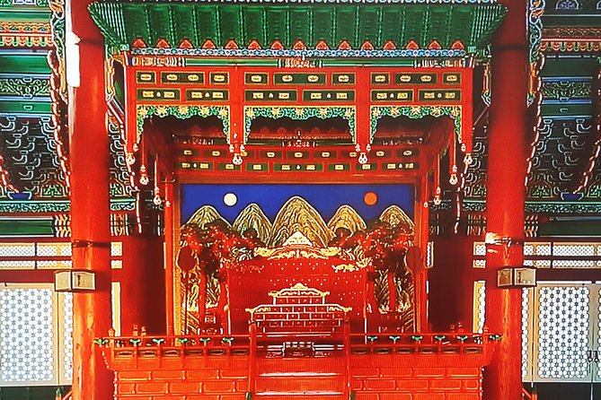 Private Tour - Gyeongbokgung Royal Palace and Eastern Gate - Tour Highlights