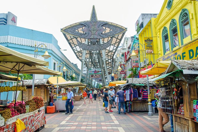Private Tour: Half-Day Shopping and Market Exploration in Kuala Lumpur - Guides Insights