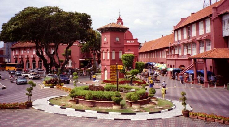 Private Tour: Historical Malacca Day Tour From Kuala Lumpur - Stadthuys