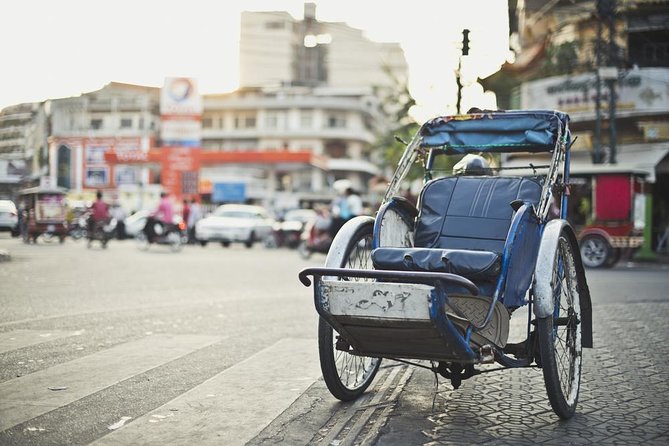 Private Tour: Hue Imperial City and Tinh Tam Lake by Cyclo - Tour Highlights