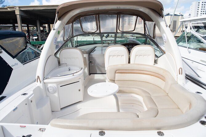 Private Tour In 38ft Yatch For Up To 12 Guest - An In-Depth Look at the Miami Yacht Experience