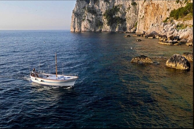 Private Tour in a Typical Capri Boat - Cancellation Policy