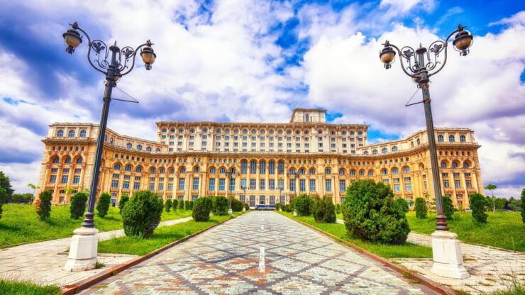 Private Tour in Bucharest - Itinerary and Main Attractions