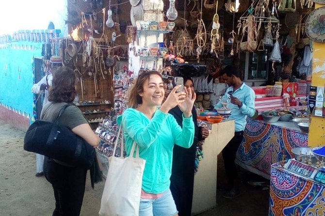 Private Tour in Cairo: Giza Pyramid, Sphinx, Memphis & Sakkara W/ Lunch & Dinner - Hotel Pickups and Accessibility