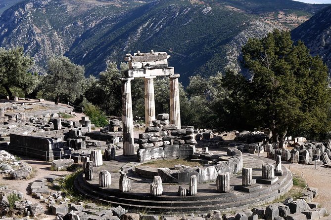 Private Tour in Delphi, Monastery of Hosios Loukas & Arachova - Pricing and Reservation Details