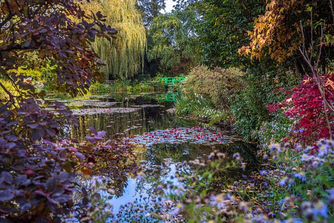 Private Tour in Giverny With 2 Hour Dinner Cruise in Seine River - Whats Included