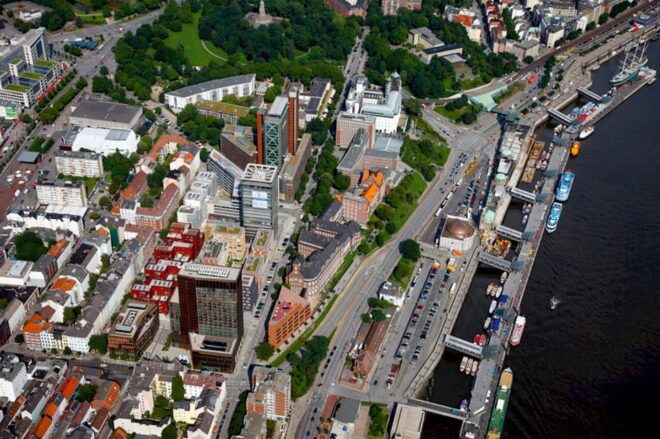 Private Tour in Hamburg - Key Landmarks to Explore