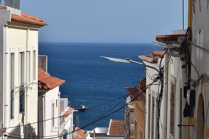 Private Tour in Lisbon - Crossing Baixa Pombalina and the Tagus River