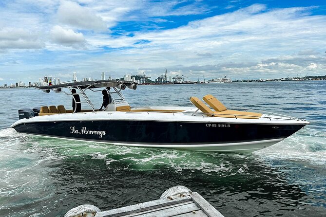 Private Tour in Luxury Boat Lamorronga 41 to the Rosario Islands - Tour Highlights