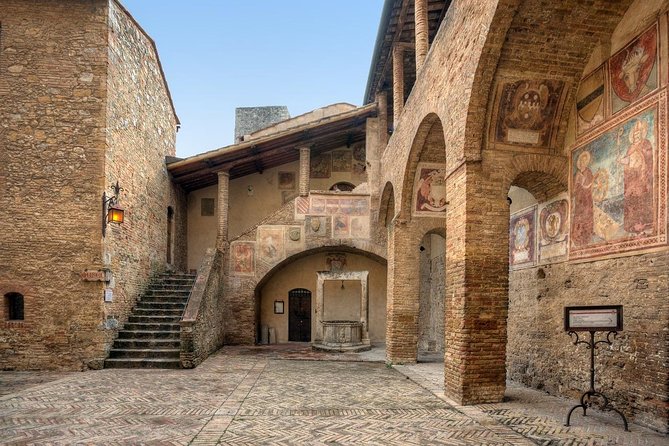 Private Tour in San Gimignano - Tour Details and Features