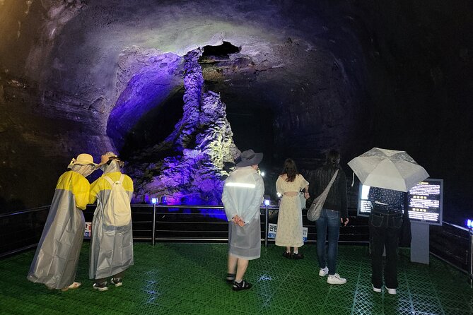 Private Tour in South and East in Jeju Island - Meeting and Pickup
