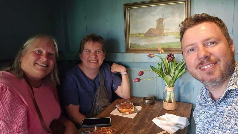 Private tour in Tesla, Zaandam, Zaanse Schans & Volendam. - Good To Know