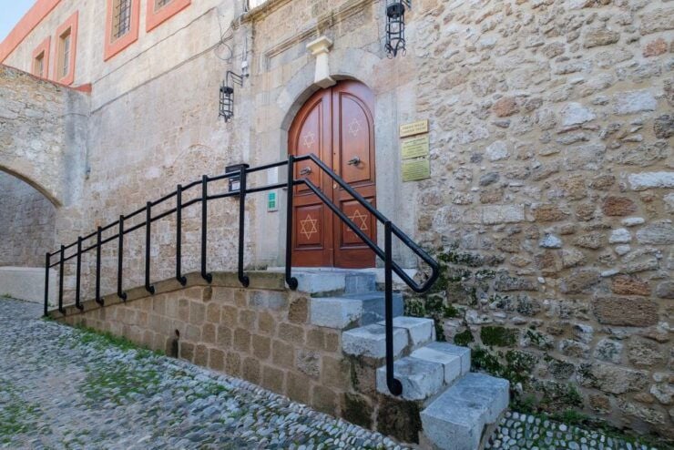 Private Tour in The Jewish Quarter & Grand Master's Palace - Activity and Booking Details