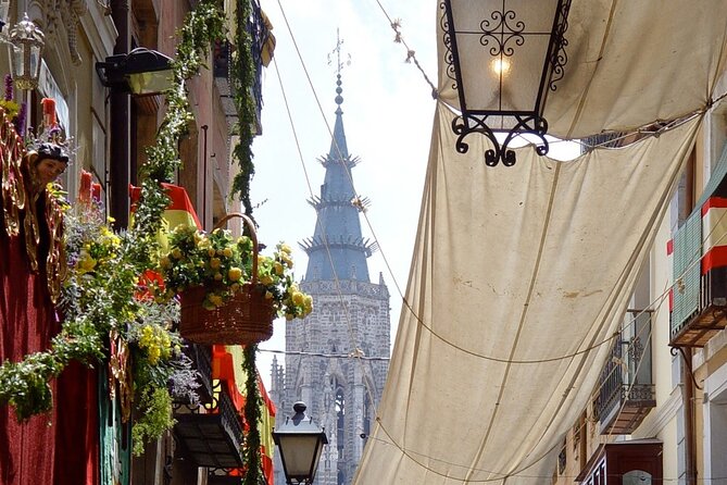 Private Tour in Toledo With Guide Tickets Included to Monuments - Tour Highlights