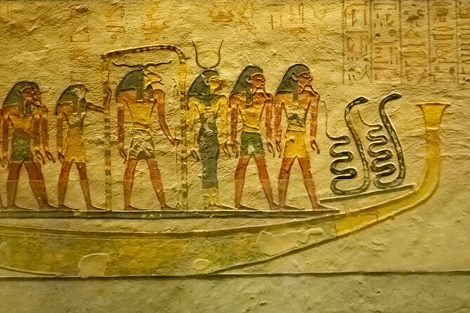 Private Tour in Valley of the Kings, Habu Temple and Valley of the Nobles - Pickup Details